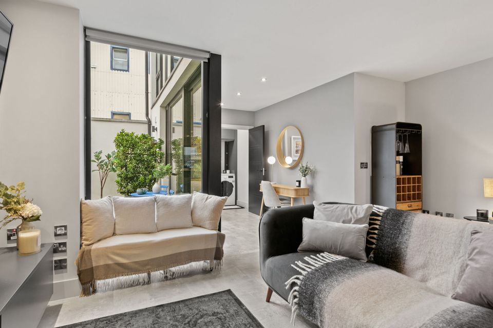 The living room space with floor to ceiling glazing at 17 Greenmount Terrace, Harold’s Cross, Dublin 6W